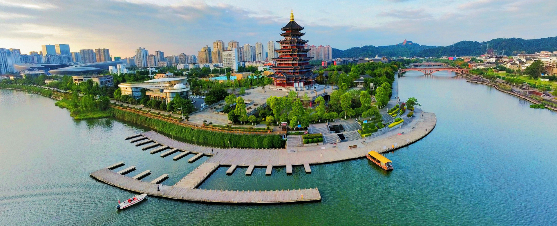 興企愛(ài)崗、志美行厲、建功立業(yè)